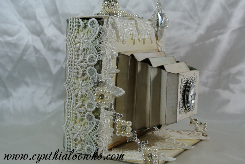 Vintage Camera Box