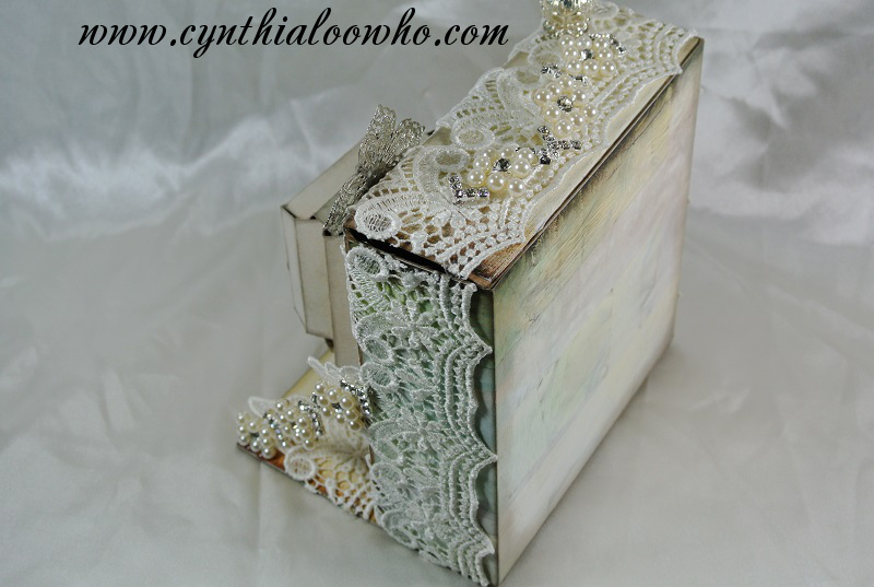 Vintage Camera Box